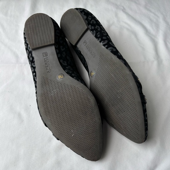 Sperry Linden Black Flats with Animal Print - Picture 7 of 9